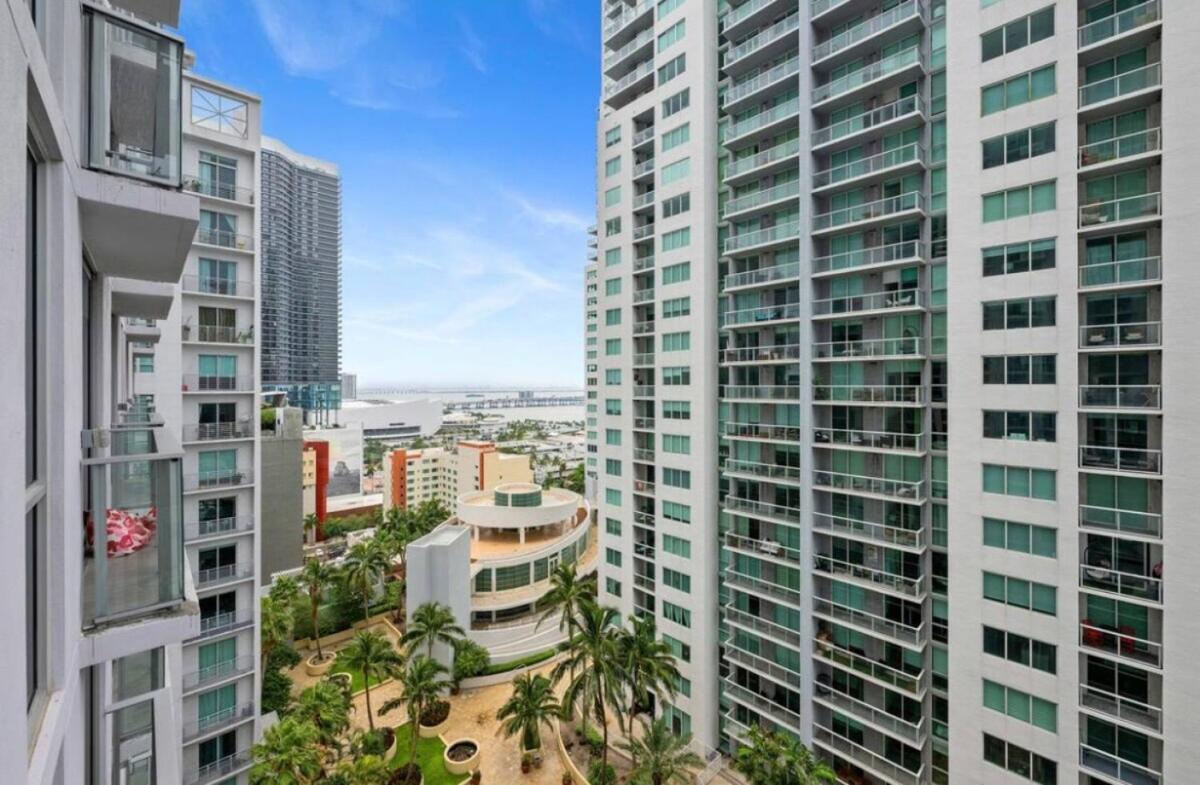 Modern Luxe Studio In Downtown Miami With Rooftop Pool And Gym Apartamento *